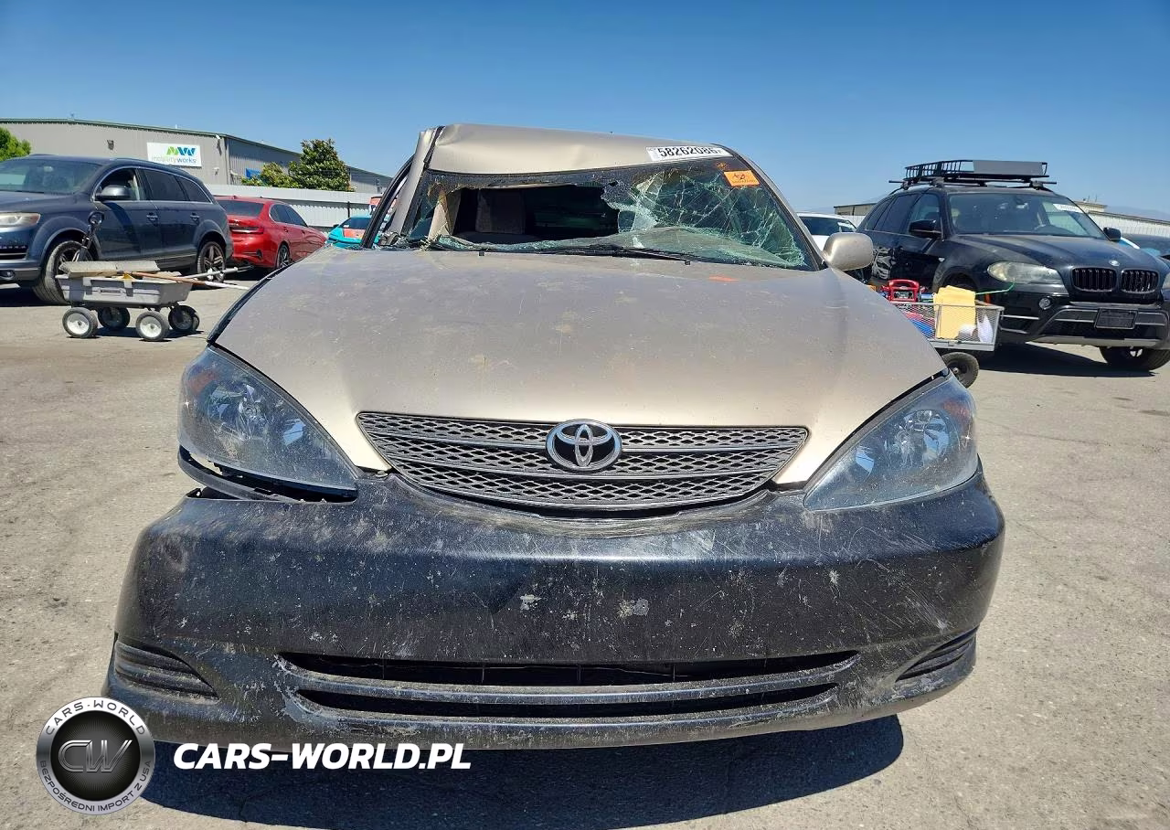 2003 Toyota Camry Le VIN:4T1BE32K33U764461 - 5