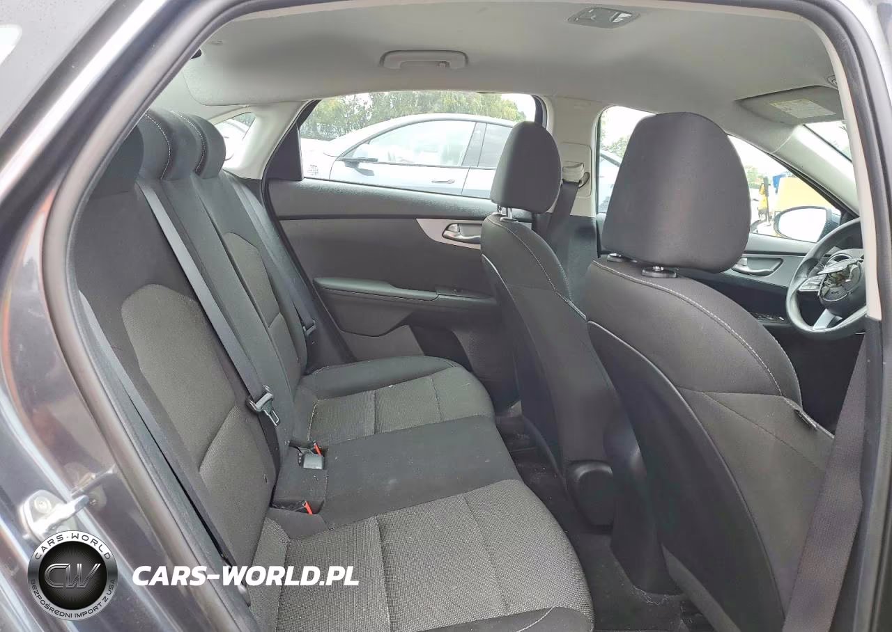 2023 Kia Forte Lxs VIN:3KPF24AD0PE552418 - 10