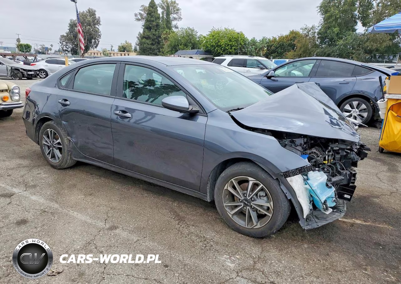 2023 Kia Forte Lxs VIN:3KPF24AD0PE552418 - 4