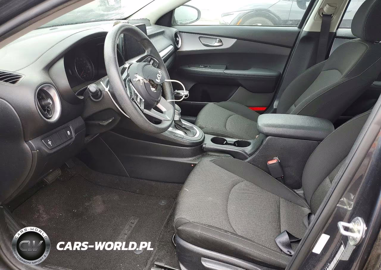 2023 Kia Forte Lxs VIN:3KPF24AD0PE552418 - 7