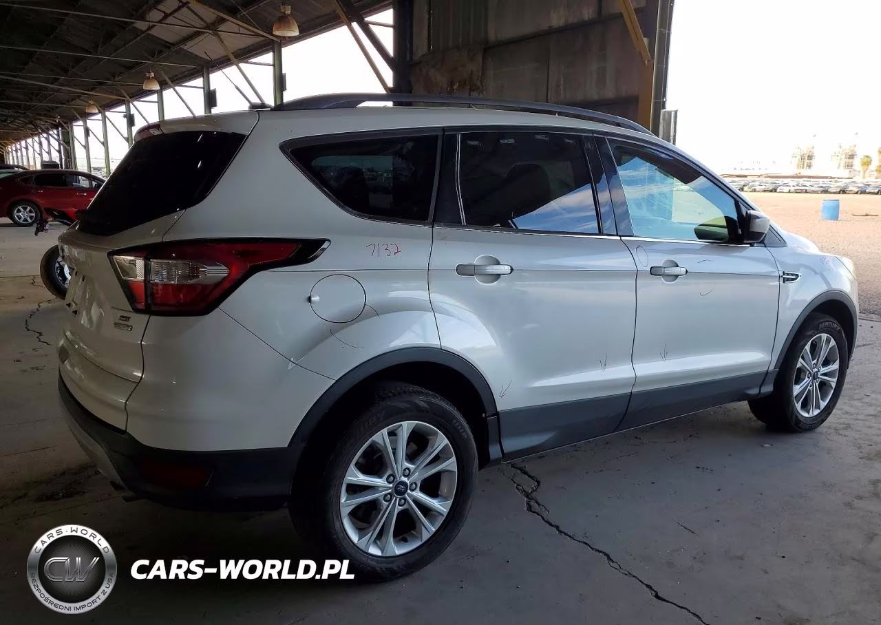 2017 Ford Escape Se VIN:1FMCU0G99HUD93891 - 3