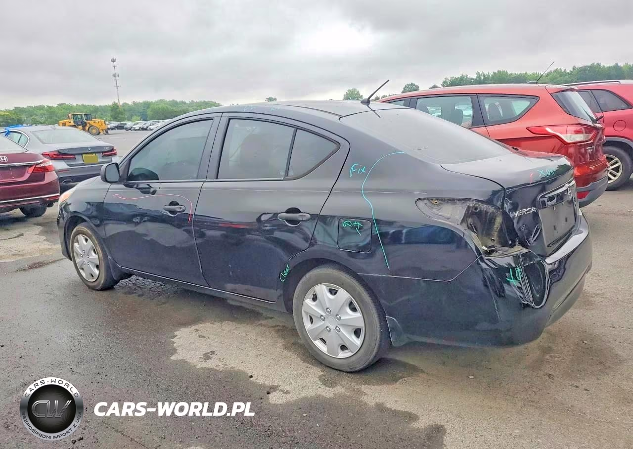2015 Nissan Versa 1.6 S VIN:3N1CN7AP0FL924570 - 2