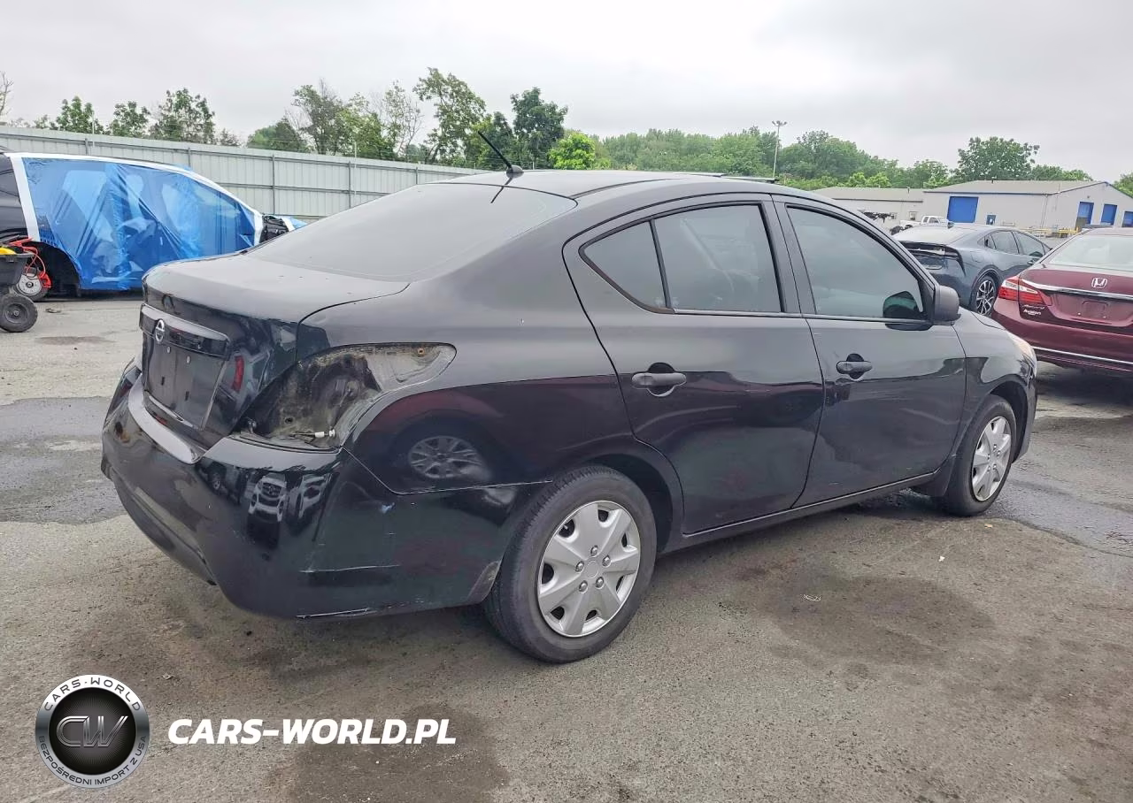2015 Nissan Versa 1.6 S VIN:3N1CN7AP0FL924570 - 3
