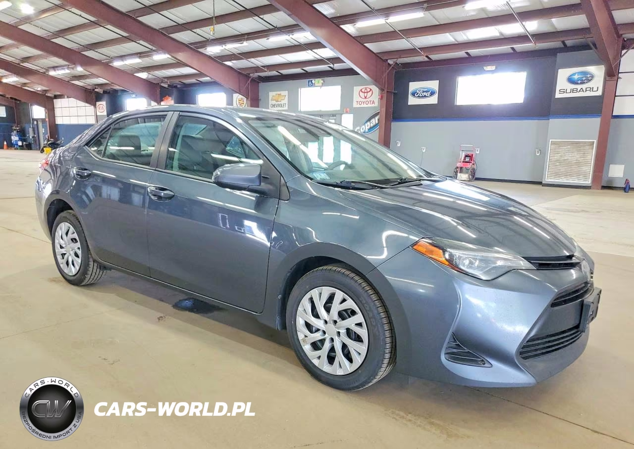 2019 Toyota Corolla Le VIN:2T1BURHE9KC127937 - 4