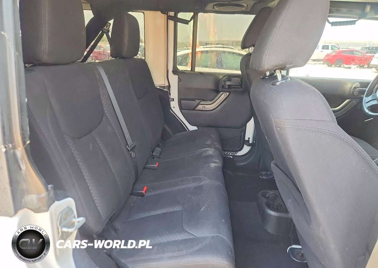 2013 Jeep Wrangler Unlimited Sport VIN:1C4BJWDG0DL519165 - 10
