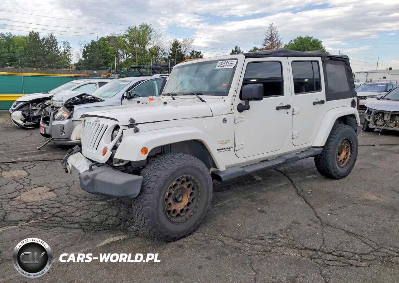 2013 Jeep Wrangler Unlimited Sahara – zdjęcie 1 z 12
