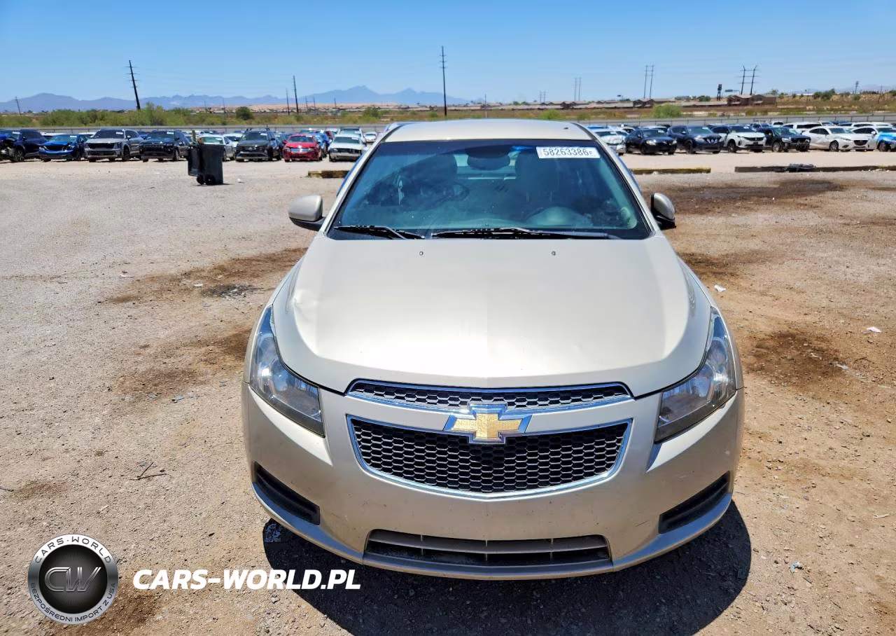 2013 Chevrolet Cruze Lt VIN:1G1PC5SB8D7324871 - 5