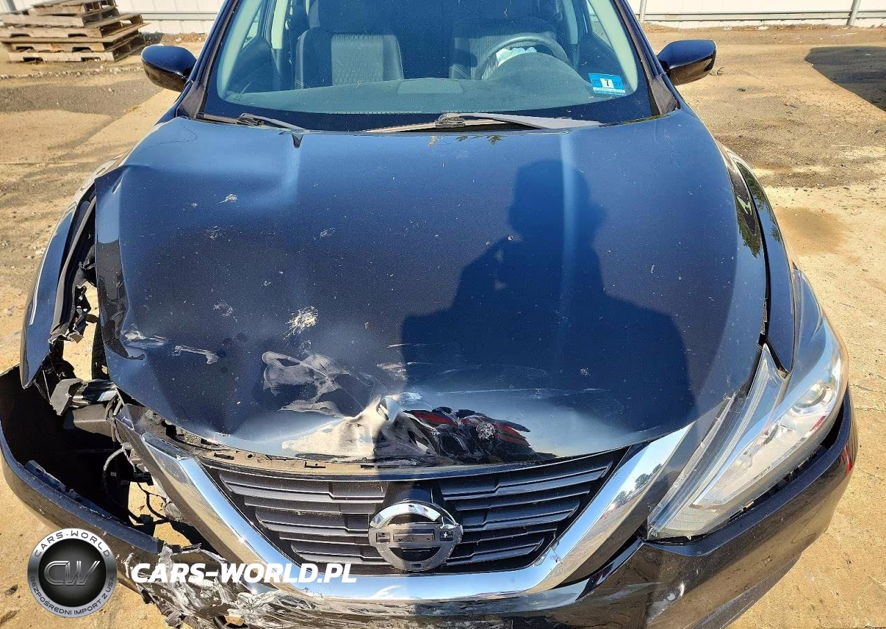 2018 Nissan Altima 2.5 S VIN:1N4AL3AP1JC229396 - 11