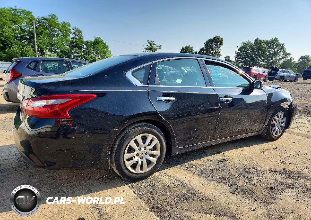 2018 Nissan Altima 2.5 S VIN:1N4AL3AP1JC229396 - 3