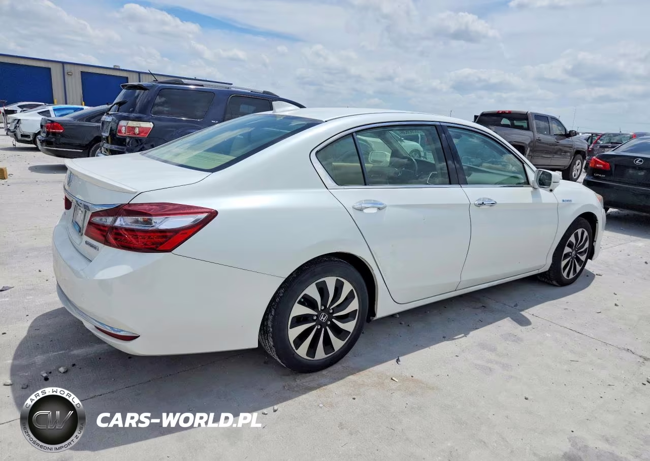 2017 Honda Accord Hybrid Exl VIN:JHMCR6F57HC011479 - 3