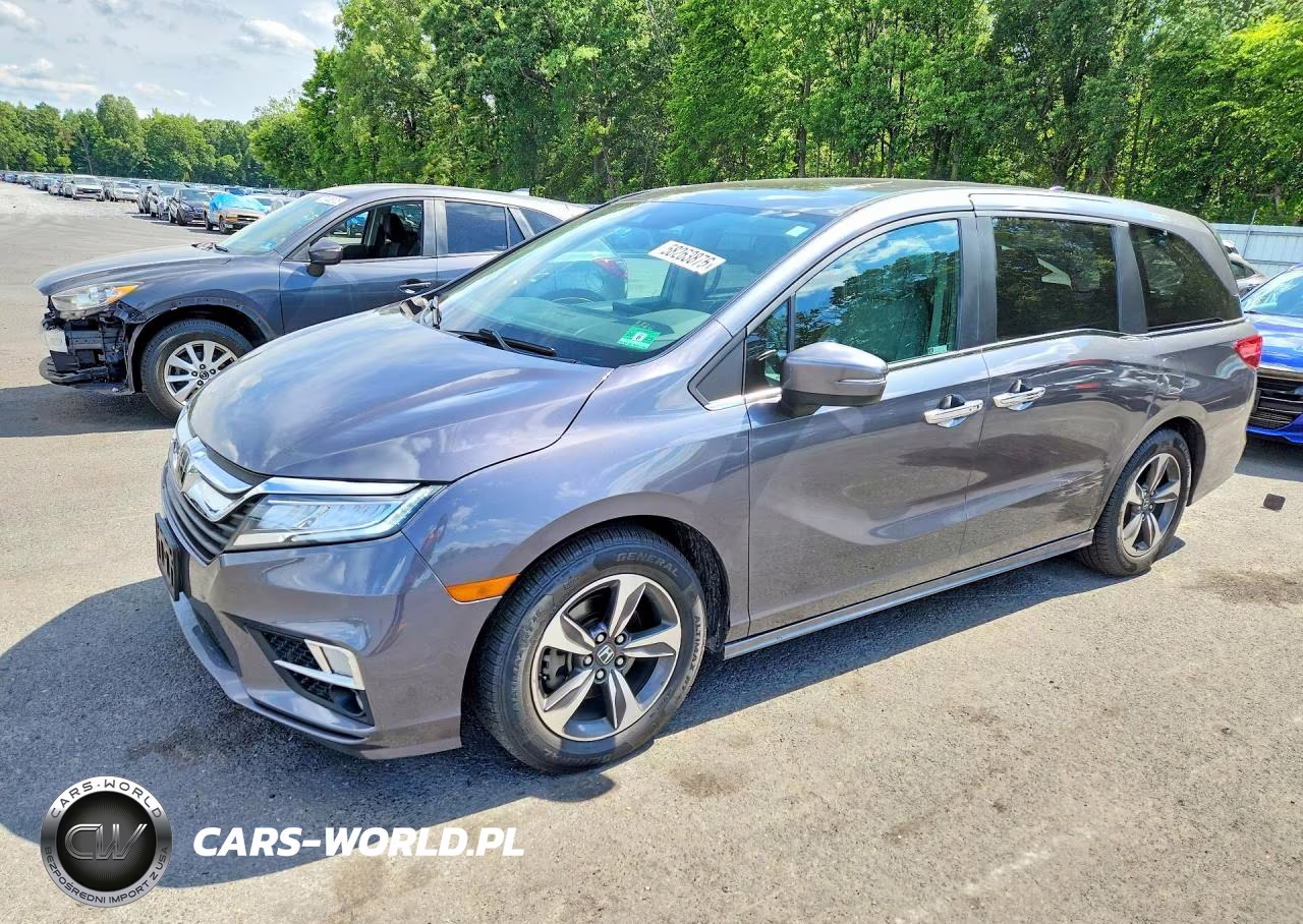 2018 Honda Odyssey Touring – zdjęcie 1 z 13