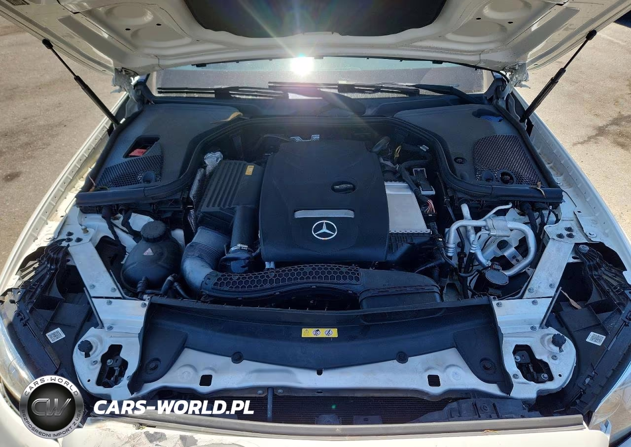 2018 Mercedes-Benz E 300 VIN:WDDZF4JB6JA347136 - 11