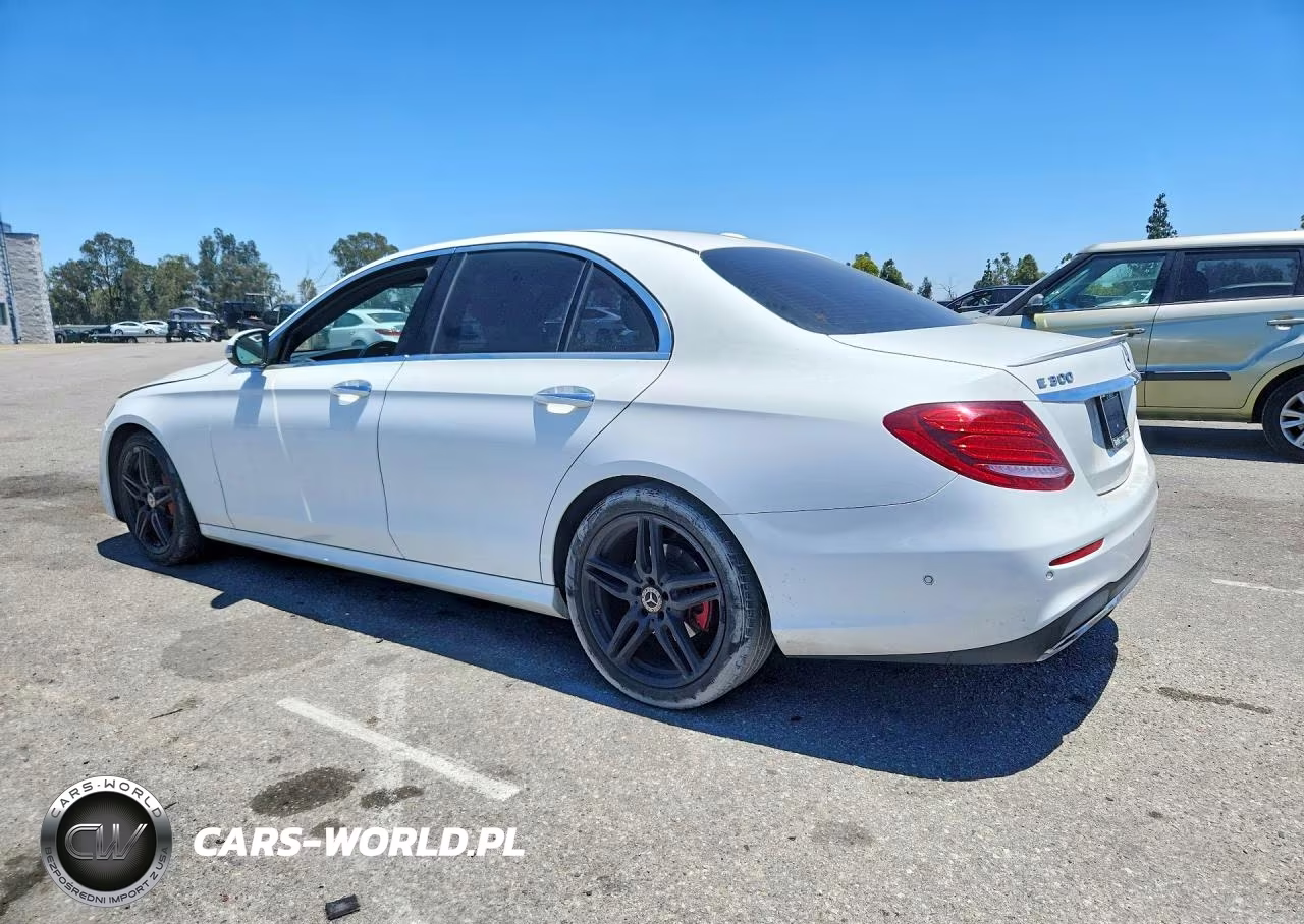 2018 Mercedes-Benz E 300 VIN:WDDZF4JB6JA347136 - 2
