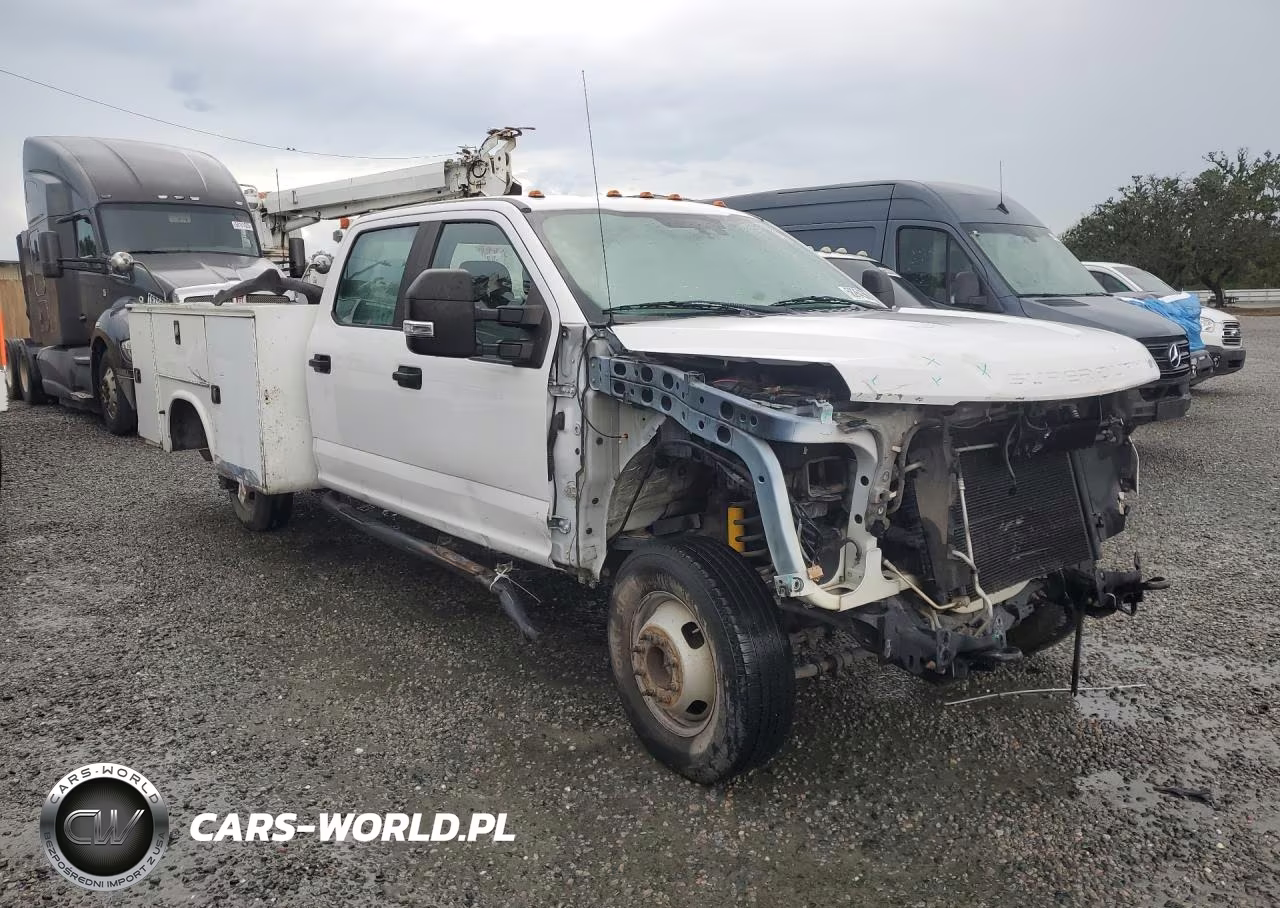 2017 Ford F350 Super Duty VIN:1FD8W3H62HEF31481 - 4