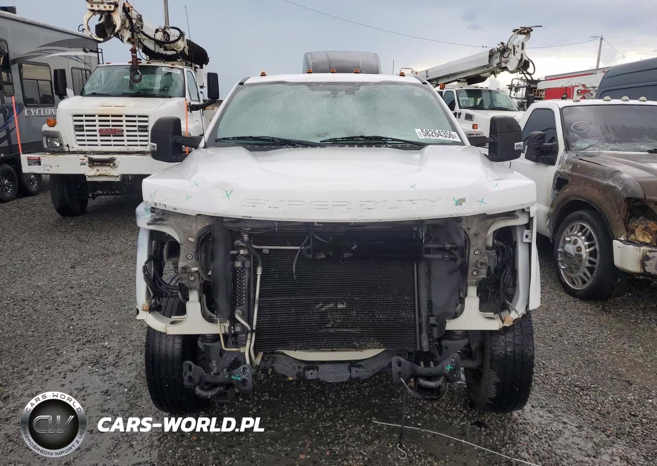 2017 Ford F350 Super Duty VIN:1FD8W3H62HEF31481 - 5