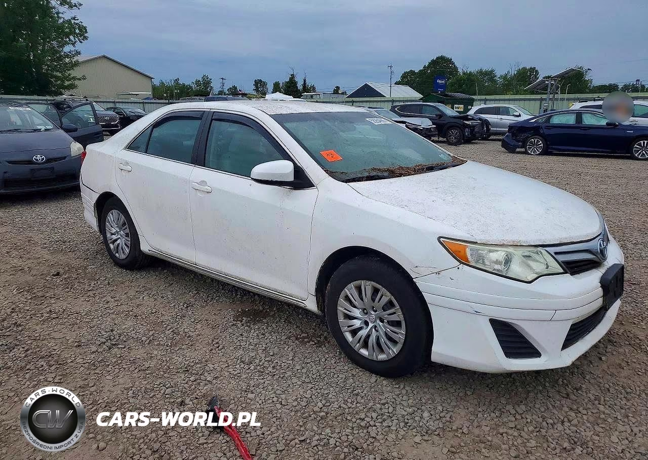 2014 Toyota Camry Hybrid Le VIN:4T1BD1FK5EU111408 - 4