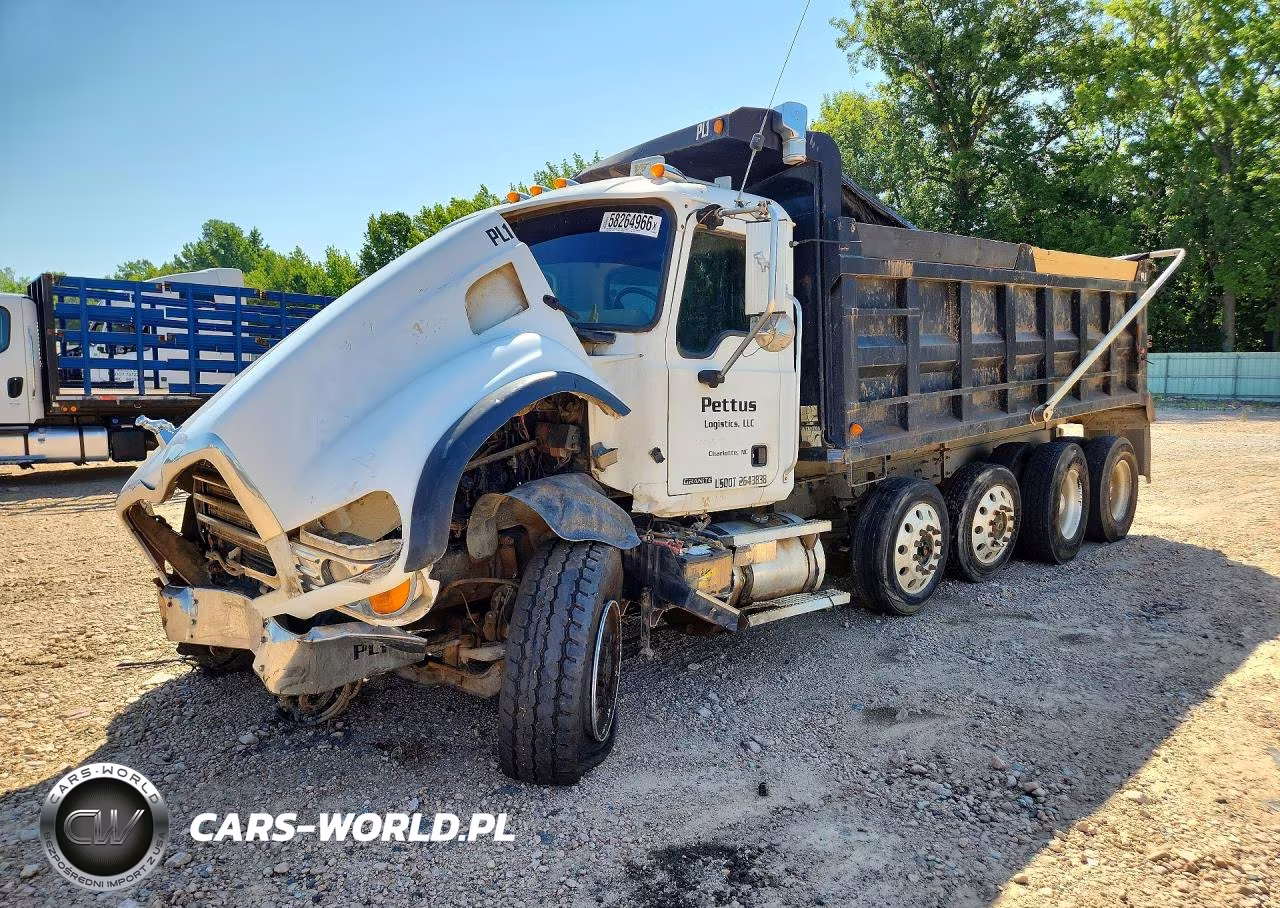 2004 Mack 700 Cv700