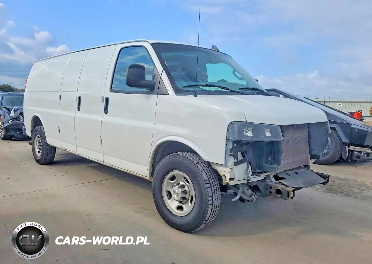 2022 Chevrolet Express G2500 VIN:1GCWGBFP1N1157933 - 4