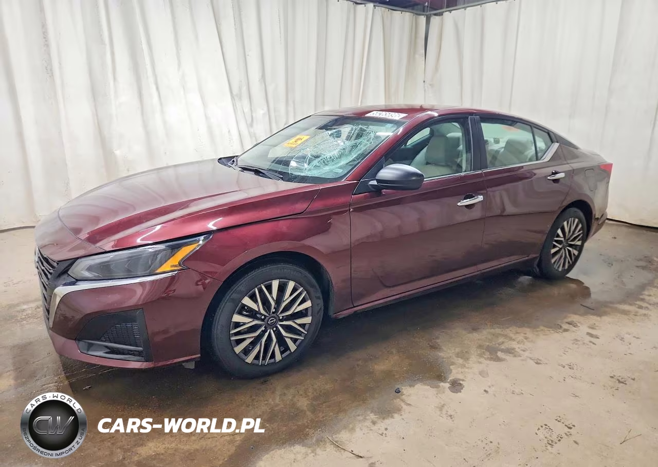2025 Nissan Altima Sv – zdjęcie 1 z 12