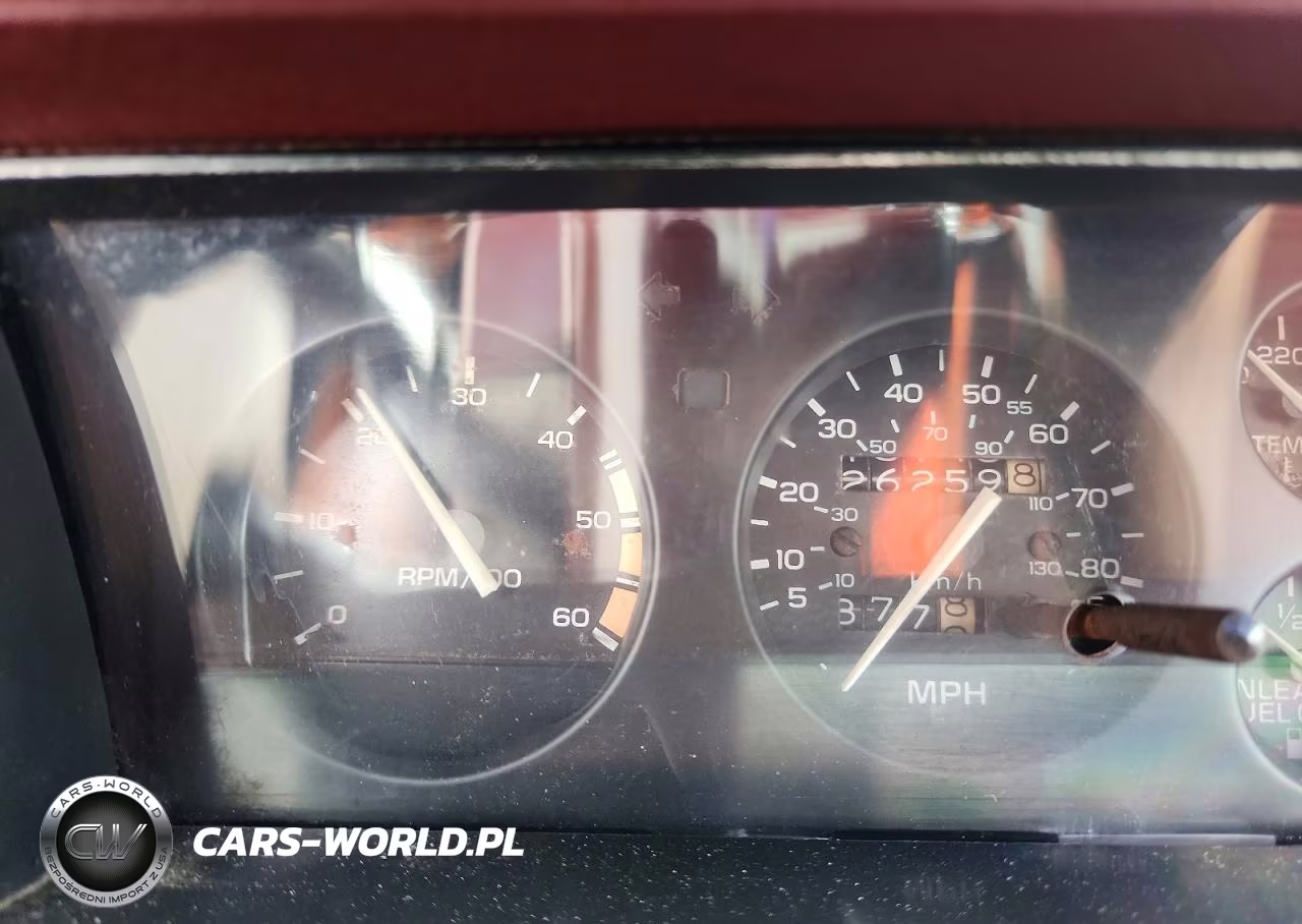1983 Oldsmobile Cutlass Calais VIN:1G3AK4799DM452103 - 9