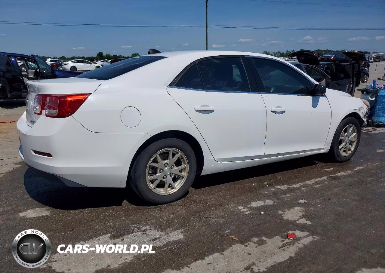 2014 Chevrolet Malibu Ls VIN:1G11A5SL7EF240374 - 3