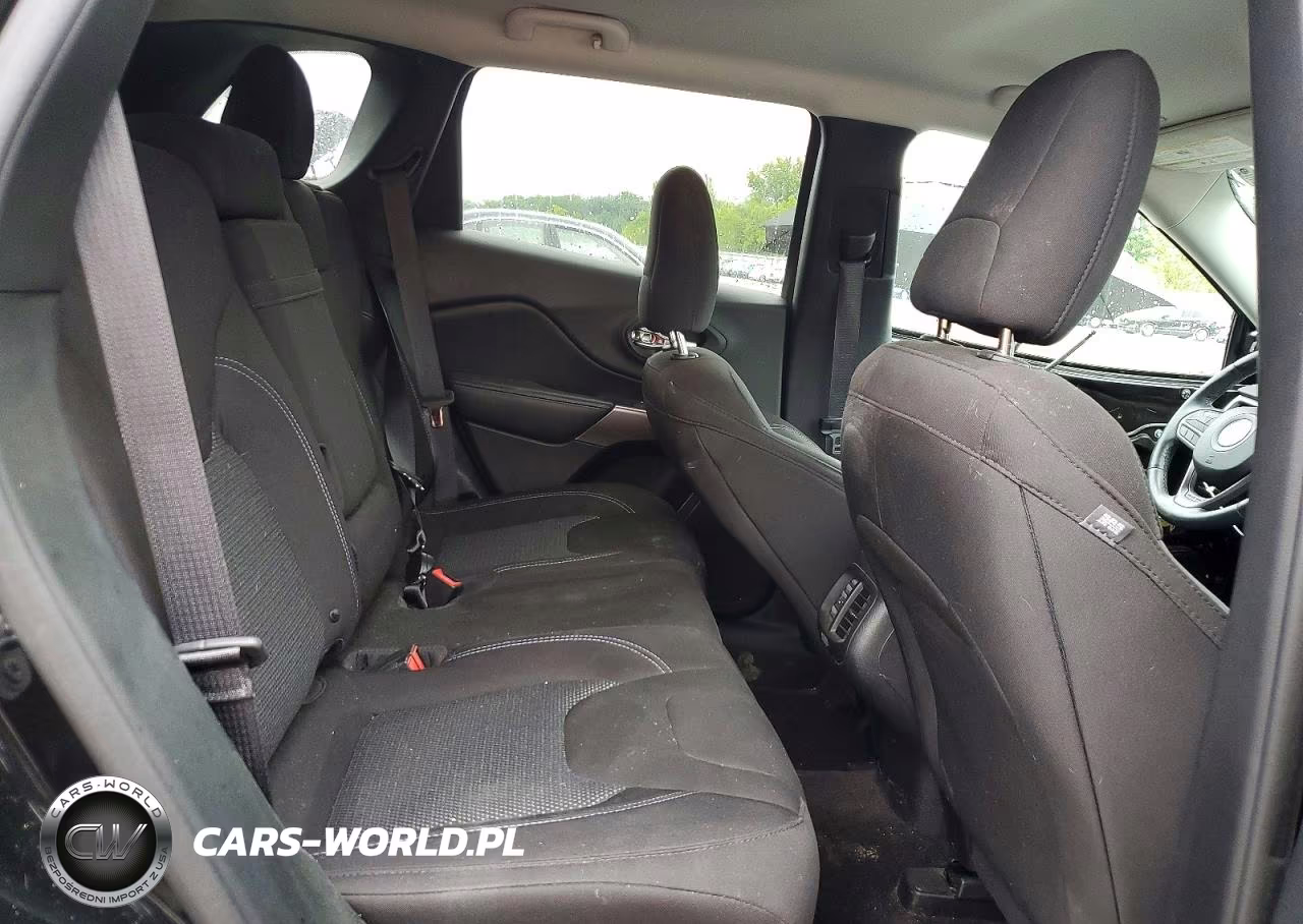 2019 Jeep Cherokee Latitude VIN:1C4PJLCB5KD242417 - 11