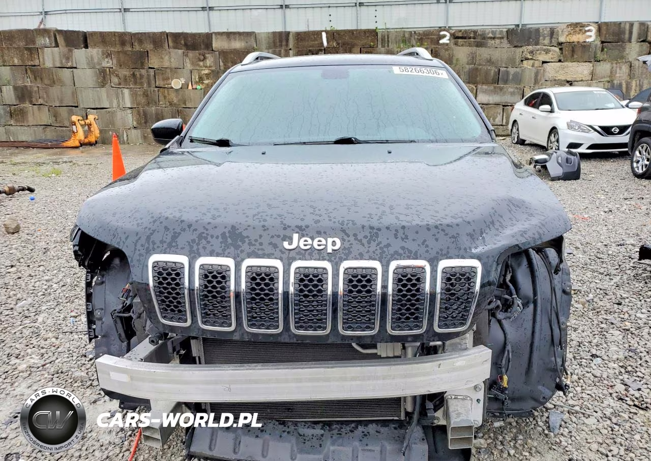 2019 Jeep Cherokee Latitude VIN:1C4PJLCB5KD242417 - 5