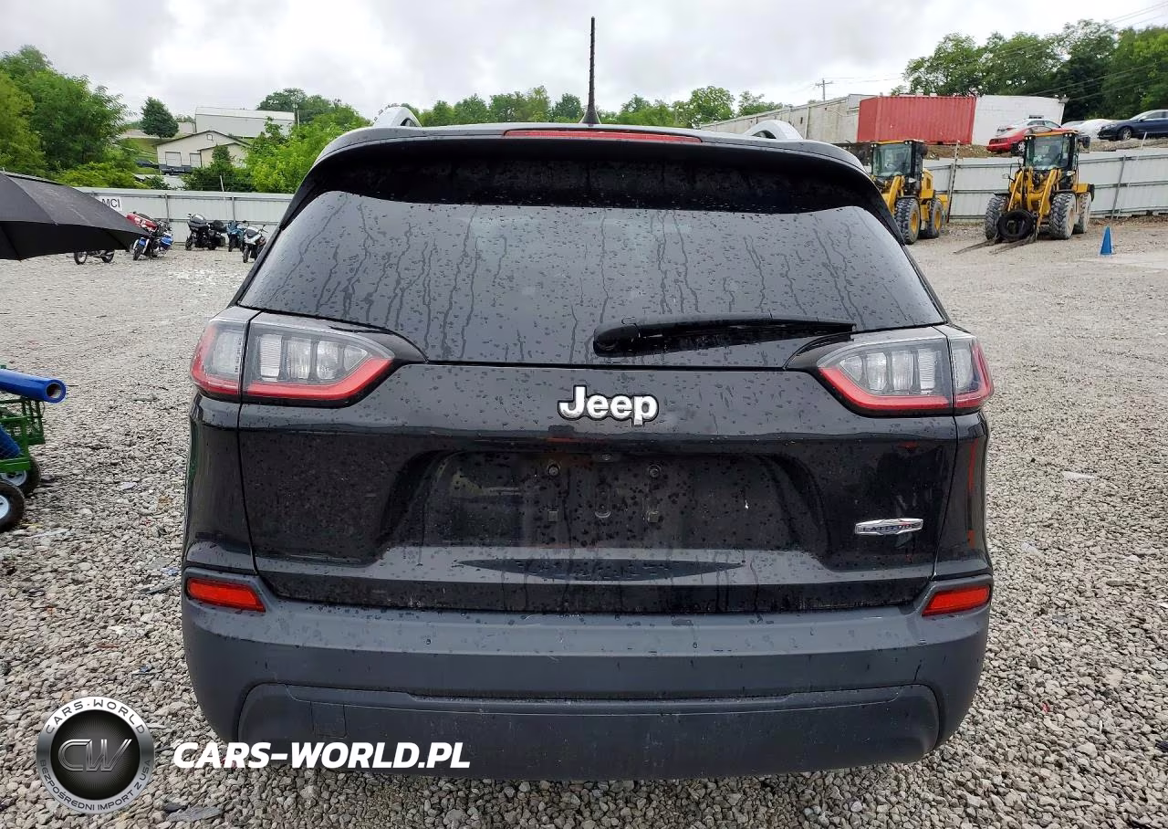 2019 Jeep Cherokee Latitude VIN:1C4PJLCB5KD242417 - 6
