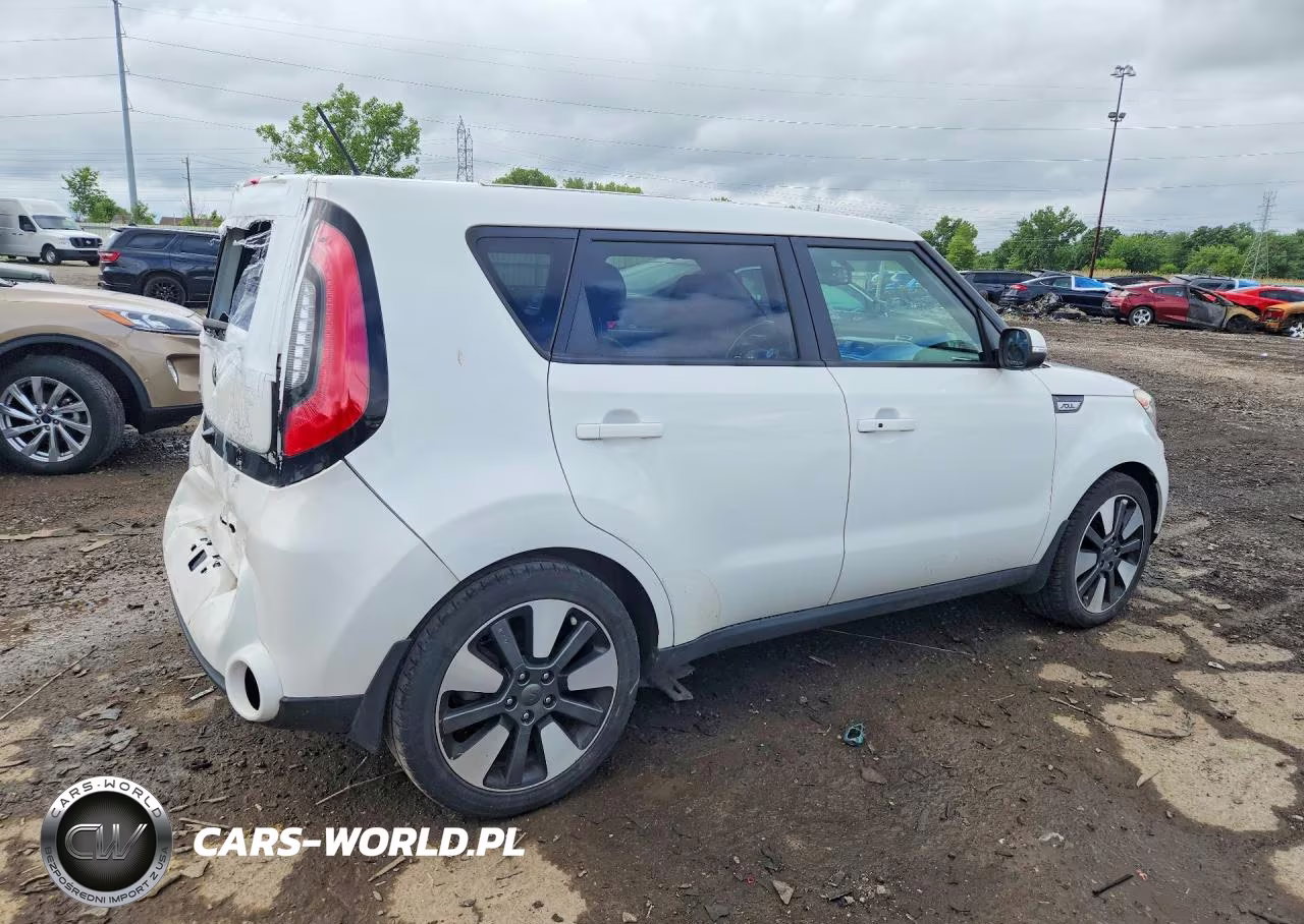 2015 Kia Soul ! VIN:KNDJX3A59F7138096 - 3