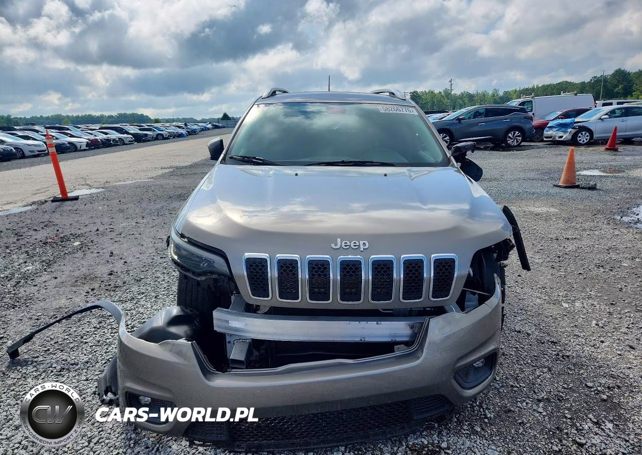 2019 Jeep Cherokee Latitude VIN:1C4PJLCB1KD396185 - 5