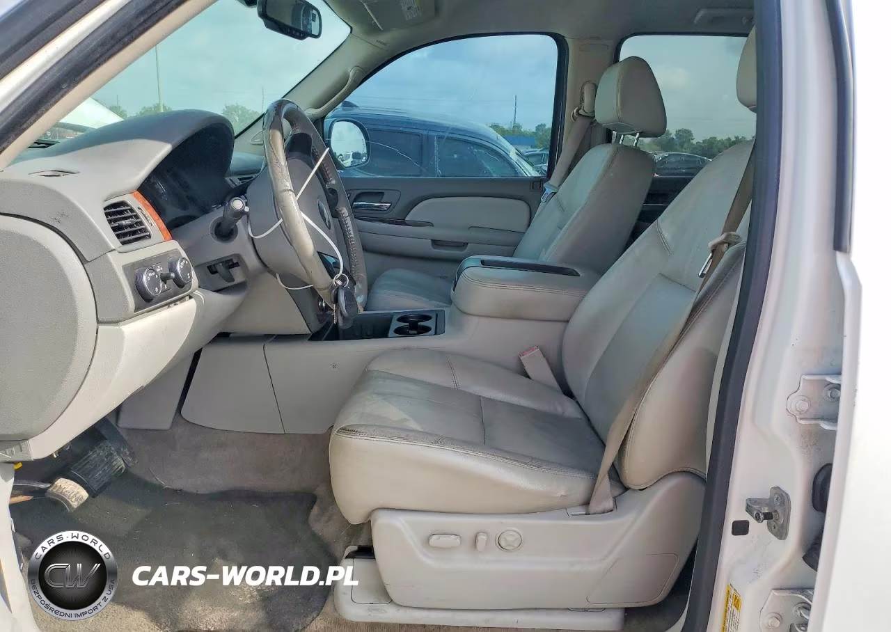 2008 Chevrolet Tahoe K1500 VIN:1GNFK13028R278113 - 7