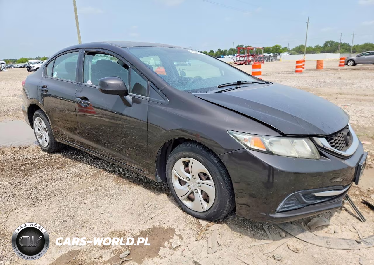 2013 Honda Civic Lx VIN:2HGFB2F5XDH586437 - 4