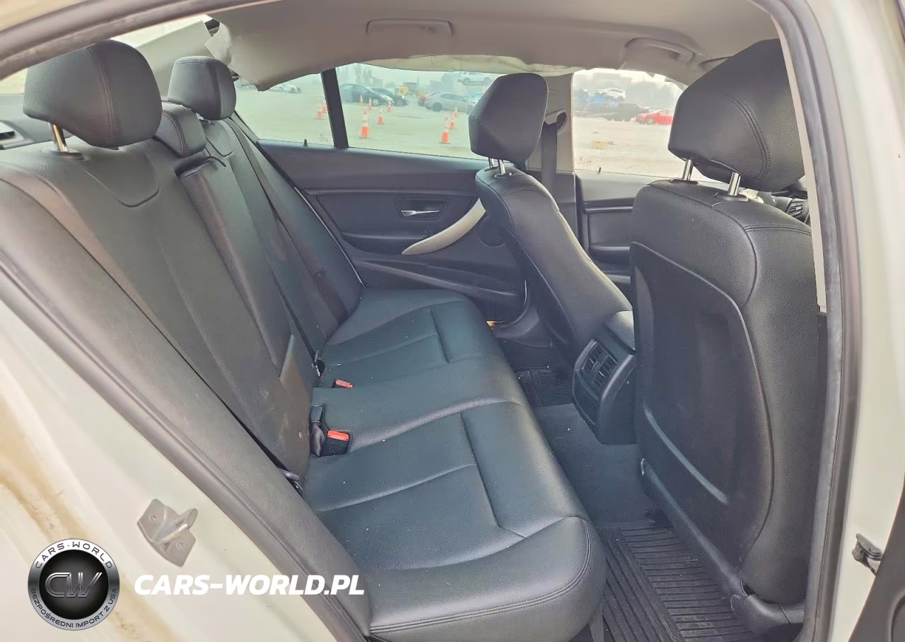 2018 BMW 320 I VIN:WBA8A9C50JK623147 - 10