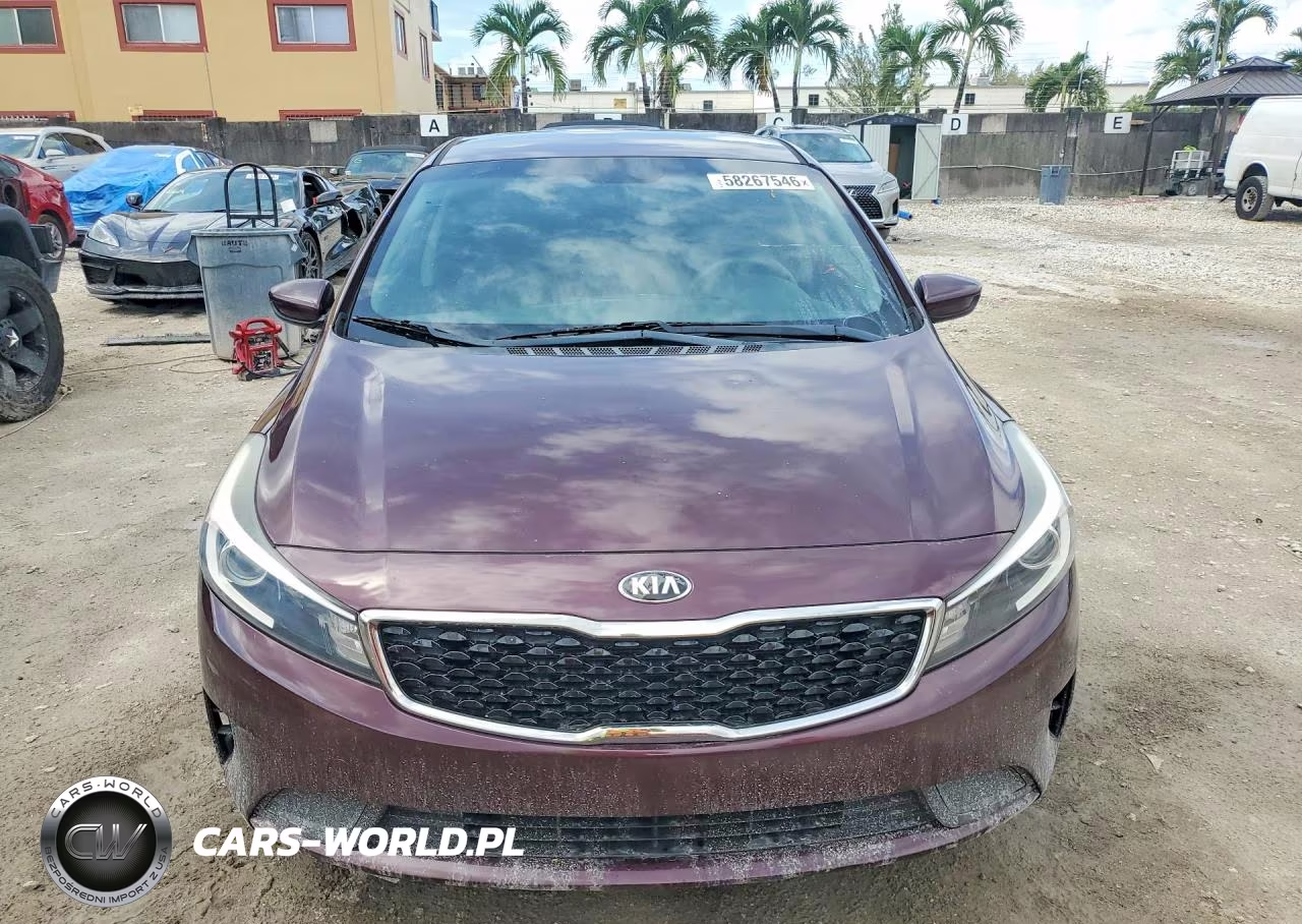 2018 Kia Forte Lx VIN:3KPFK4A71JE196692 - 5
