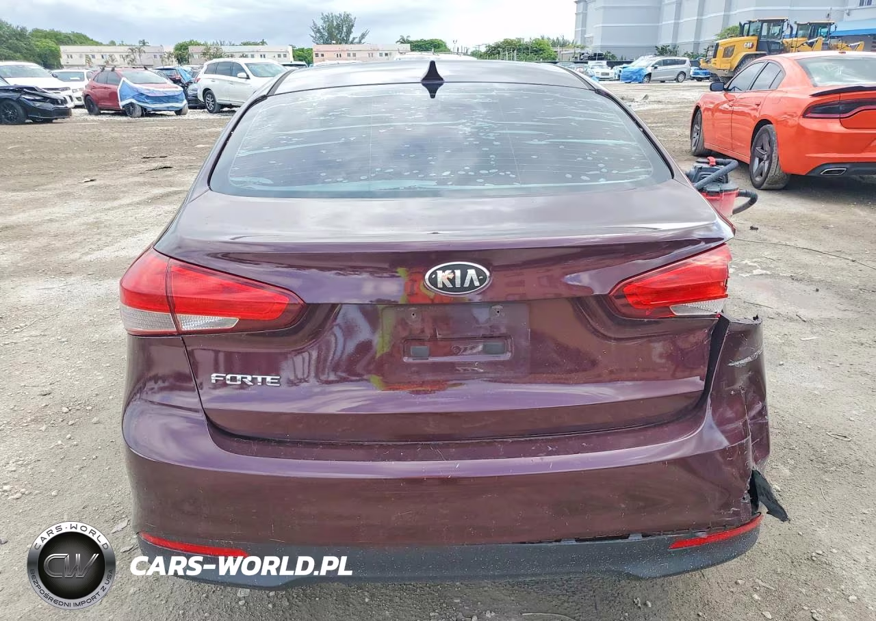 2018 Kia Forte Lx VIN:3KPFK4A71JE196692 - 6