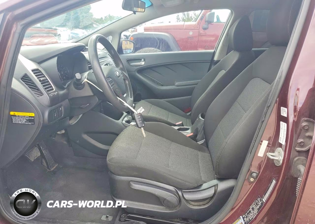 2018 Kia Forte Lx VIN:3KPFK4A71JE196692 - 7