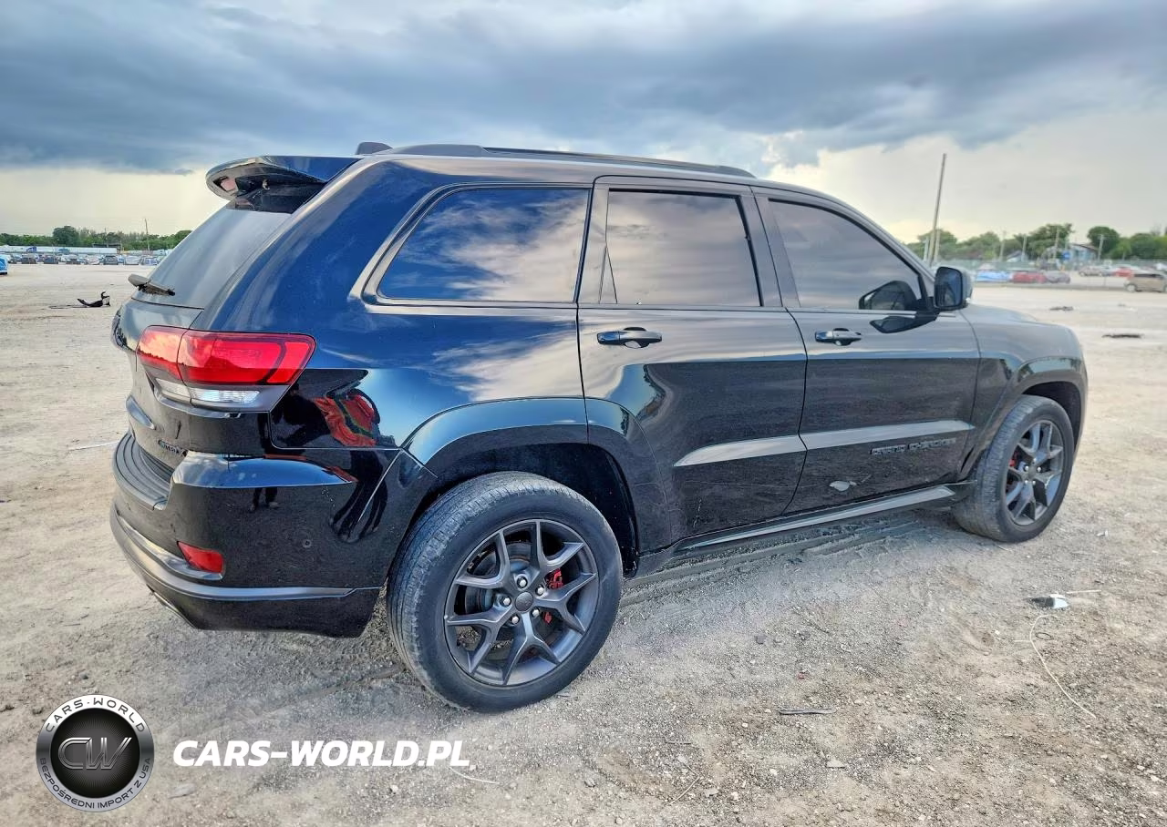 2019 Jeep Grand Cherokee Sport VIN:1C4RJFBG6KC704061 - 3