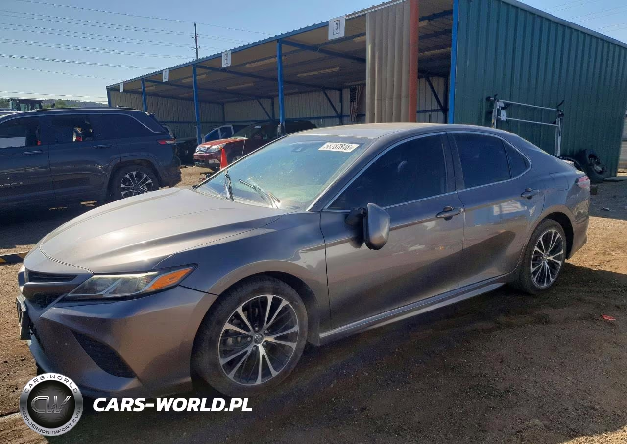 2018 Toyota Camry Se – zdjęcie 1 z 12
