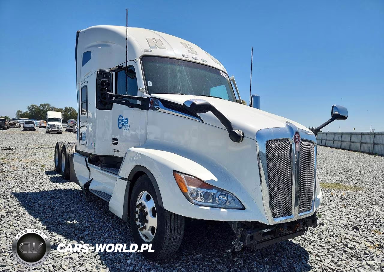 2023 Kenworth T680 Semi Truck