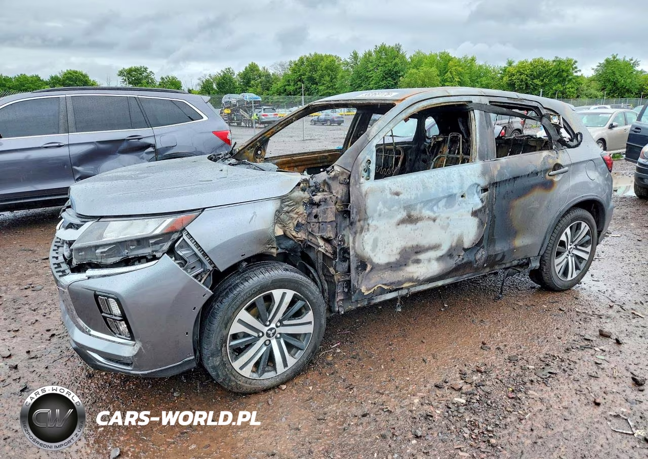 2021 Mitsubishi Outlander Sport Es – zdjęcie 1 z 11