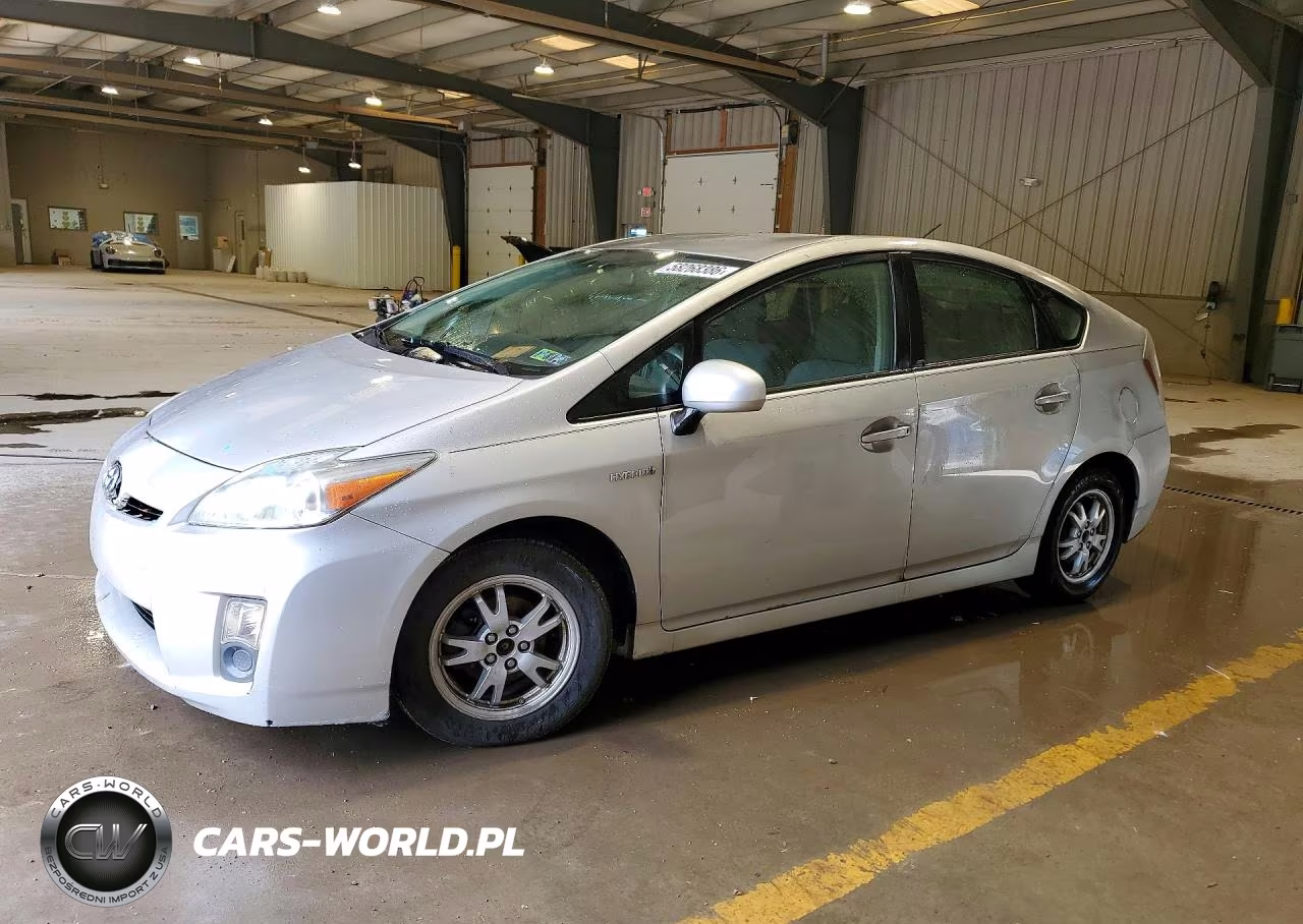 2011 Toyota Prius Three – zdjęcie 1 z 12