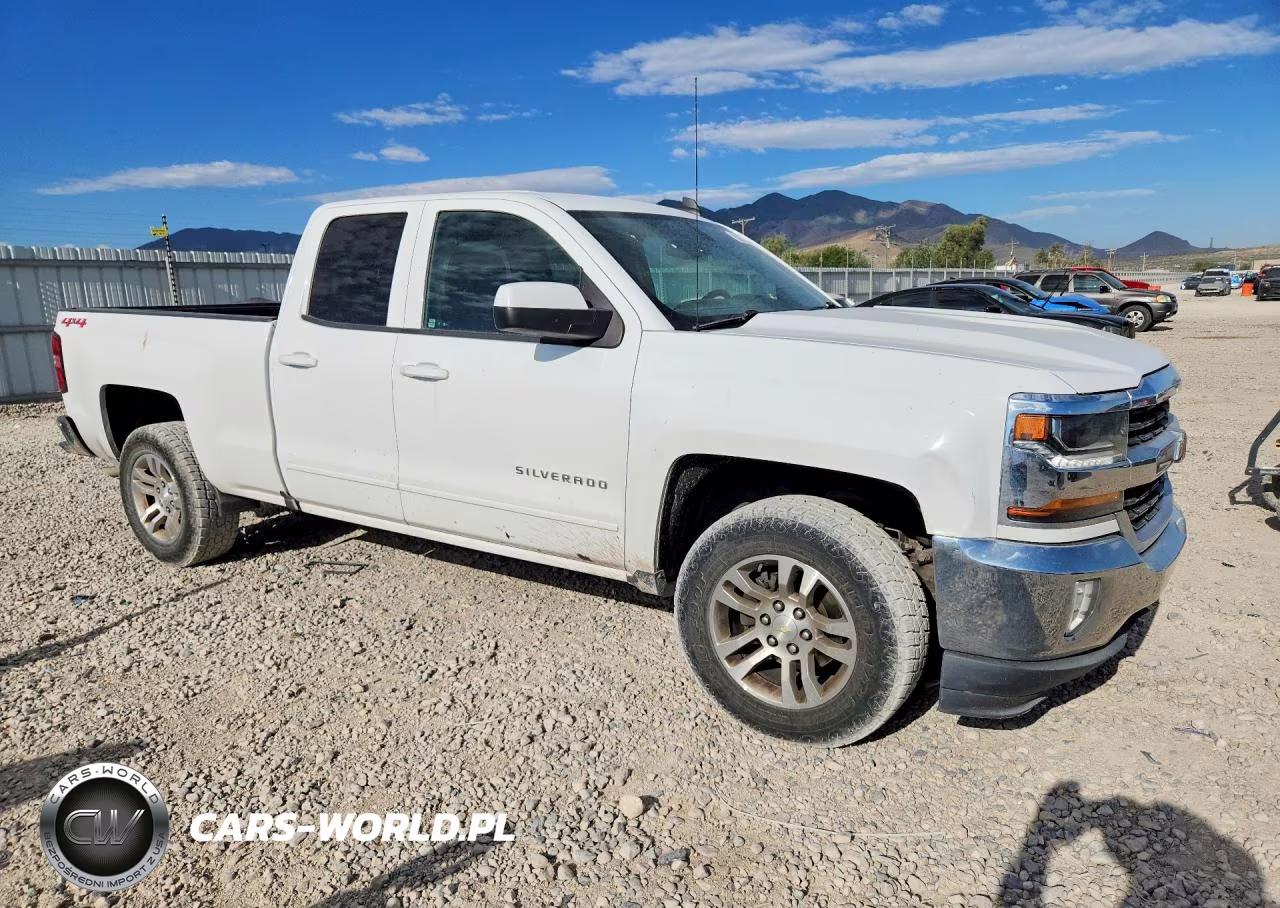 2018 Chevrolet Silverado K1500 Lt VIN:1GCVKREC5JZ181097 - 4