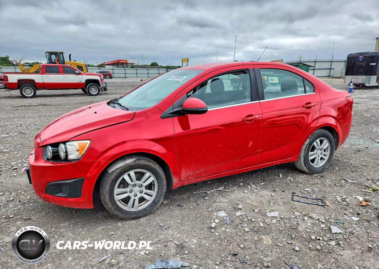 2015 Chevrolet Sonic Lt – zdjęcie 1 z 12