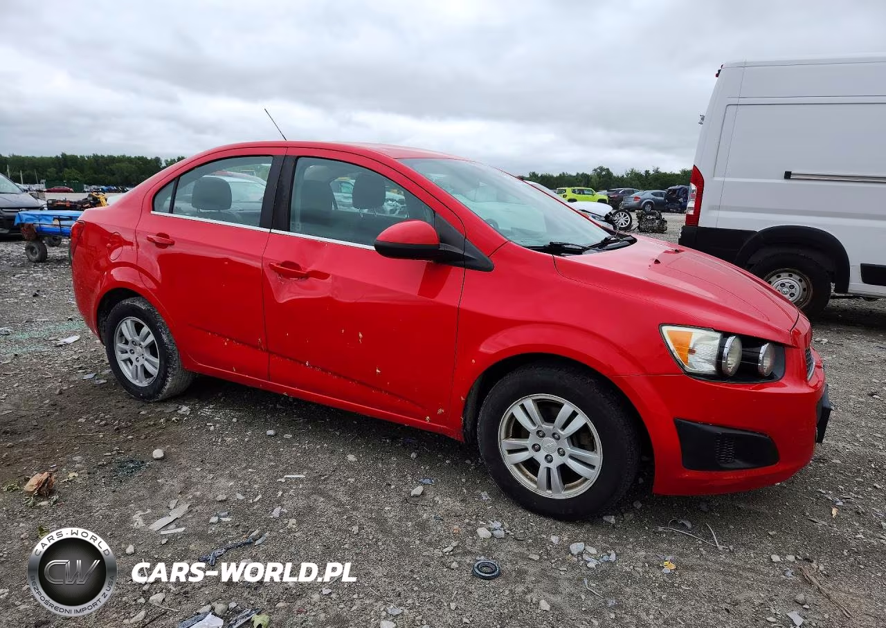 2015 Chevrolet Sonic Lt VIN:1G1JC5SH1F4146221 - 4