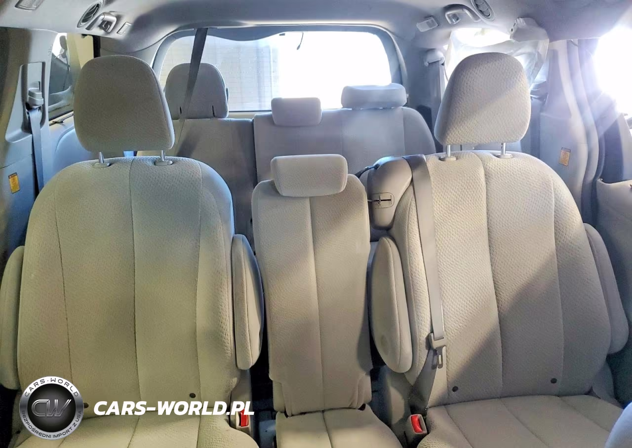 2011 Toyota Sienna Le VIN:5TDKK3DC0BS148335 - 10