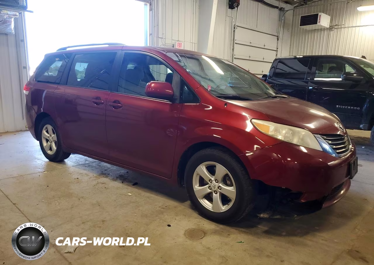 2011 Toyota Sienna Le VIN:5TDKK3DC0BS148335 - 4