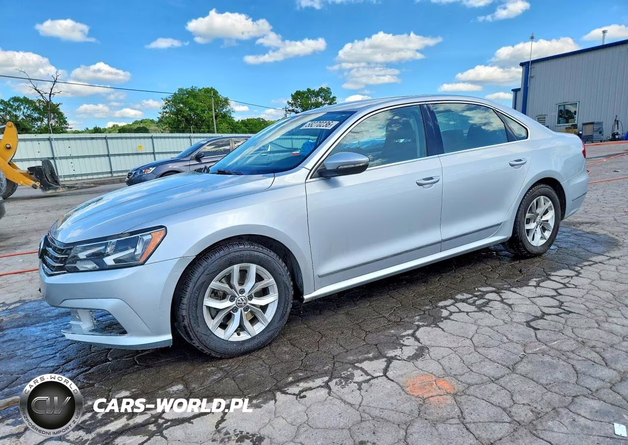 2016 Volkswagen Passat S – zdjęcie 1 z 13