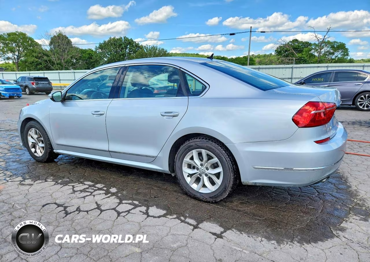 2016 Volkswagen Passat S VIN:1VWAT7A30GC008439 - 2