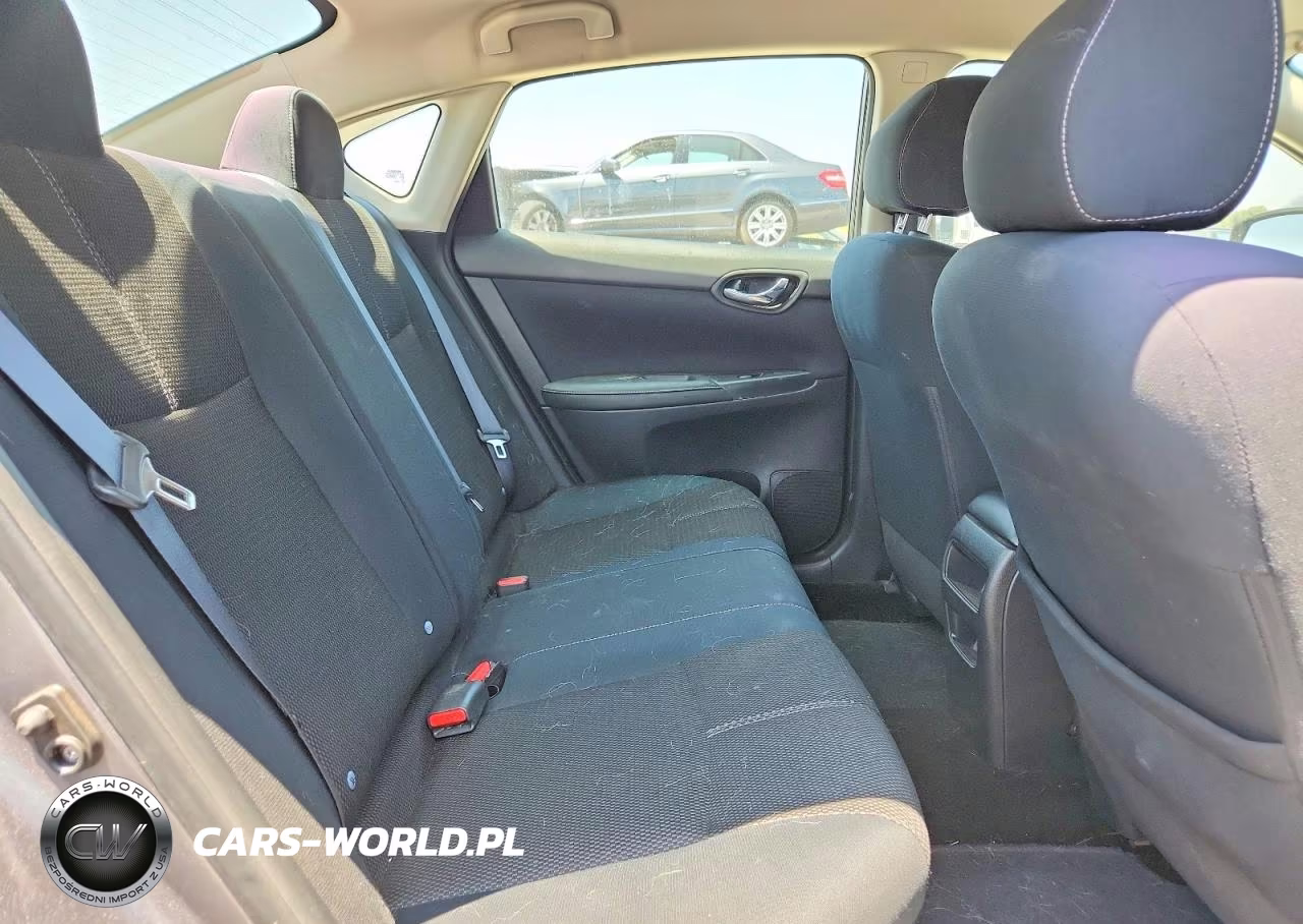 2016 Nissan Sentra S VIN:3N1AB7AP9GY235079 - 10