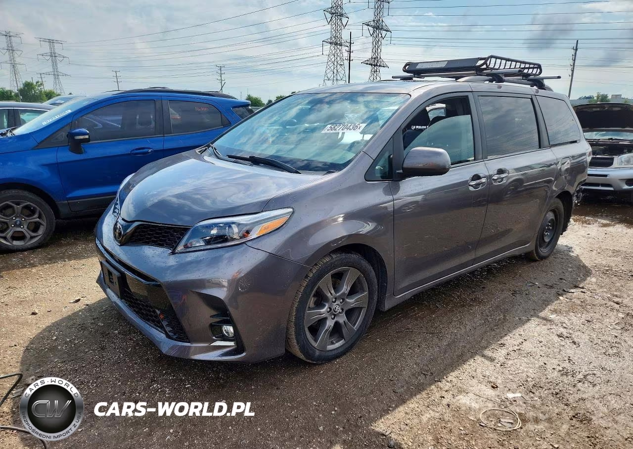 2018 Toyota Sienna Se Premium 8-Passenger